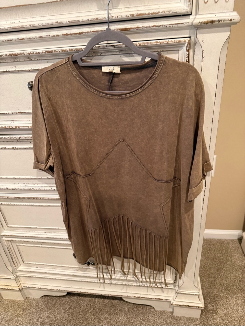 easel Brown Short Sleeve Fringe Hem Top